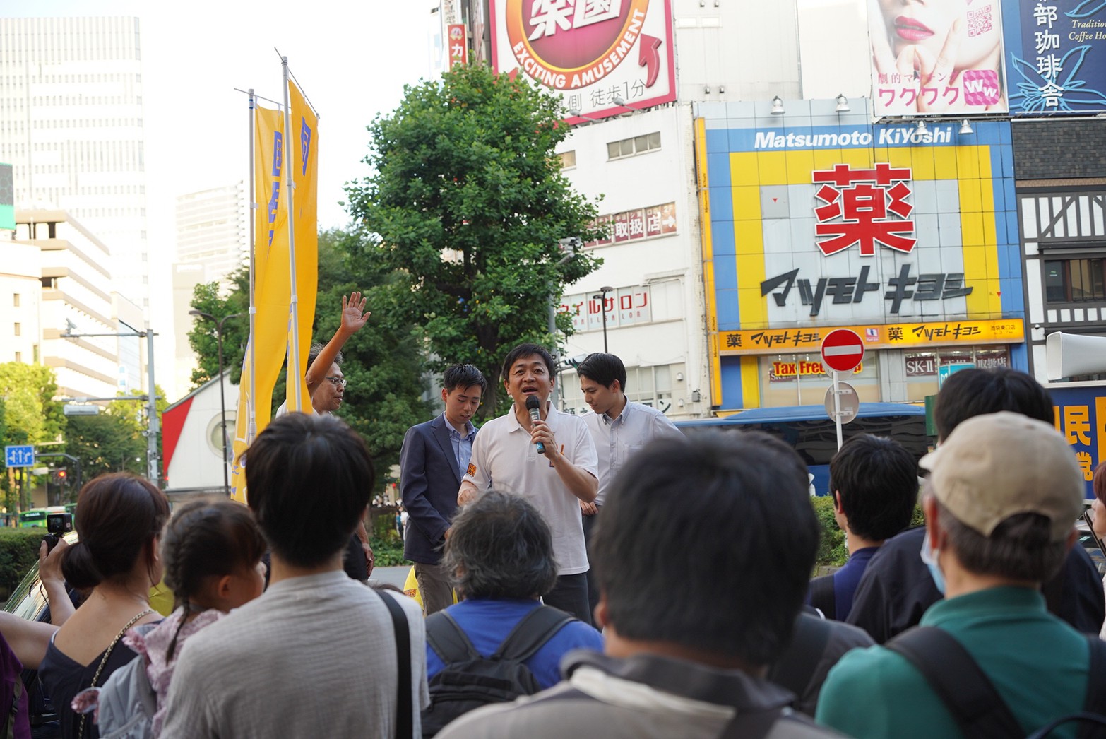 【東京】「皆様からの声を政策として実現したい」玉木代表が池袋駅前で演説