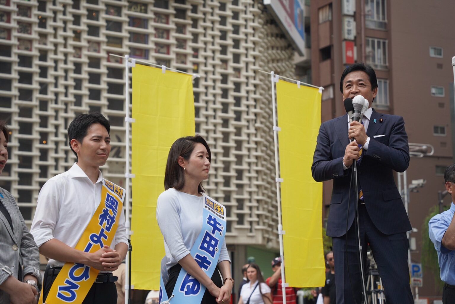【東京・牛田まゆ・奥村よしひろ】「手取りを増やす夏、日本の政治を変える夏にしていきたい」玉木代表が新橋駅SL広場で第一声